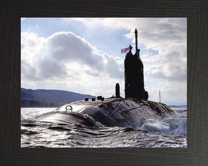 HMS Superb S109 Swiftsure Class Submarine 2007 Middle East