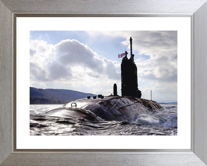 HMS Superb S109 Swiftsure Class Submarine 2007 Middle East