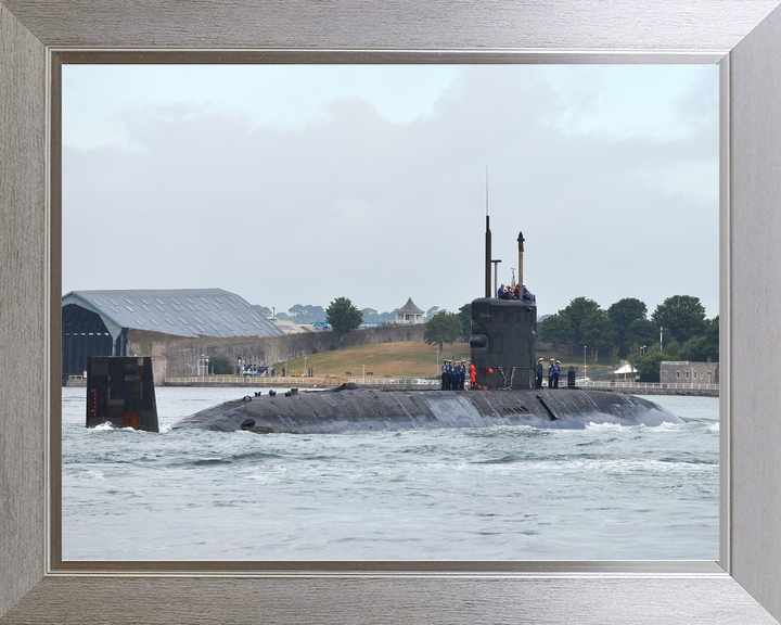 HMS Talent S92 Trafalgar Class Submarine Paying Off Photo Print - Posters, Prints, & Visual Artwork - by Hampshire Prints (image 7 of 9)