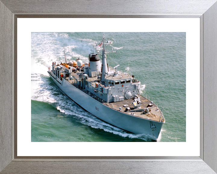 HMS Quorn M41 Hunt Class Minehunter August 2001 Photo Print - Posters, Prints, & Visual Artwork - by Hampshire Prints (image 6 of 9)