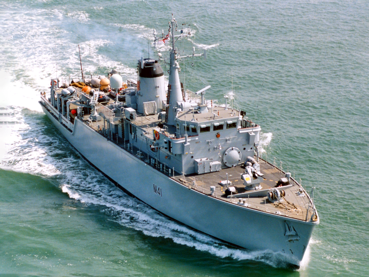HMS Quorn M41 Hunt Class Minehunter August 2001 Photo Print - Posters, Prints, & Visual Artwork - by Hampshire Prints (image 1 of 9)