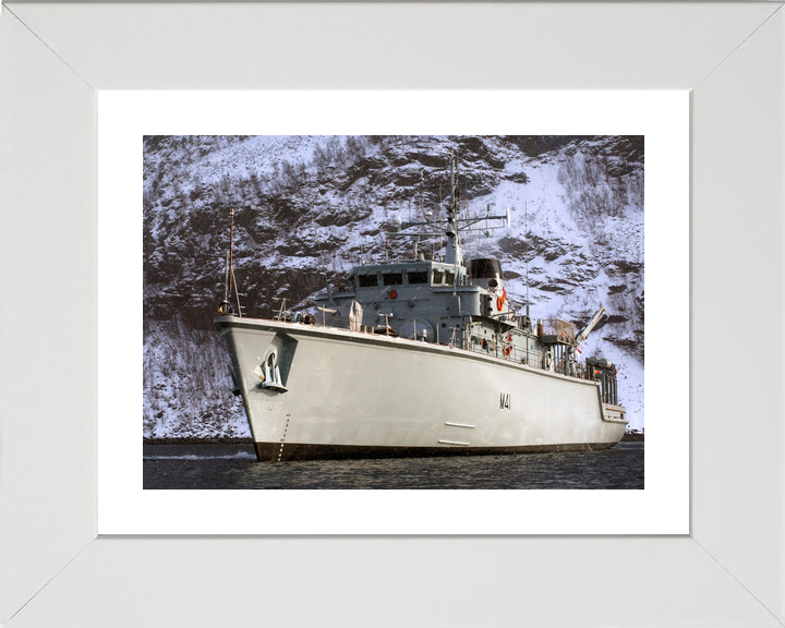 HMS Quorn M41 Hunt Class Minehunter March 2006 Photo Print - Posters, Prints, & Visual Artwork - by Hampshire Prints (image 4 of 9)