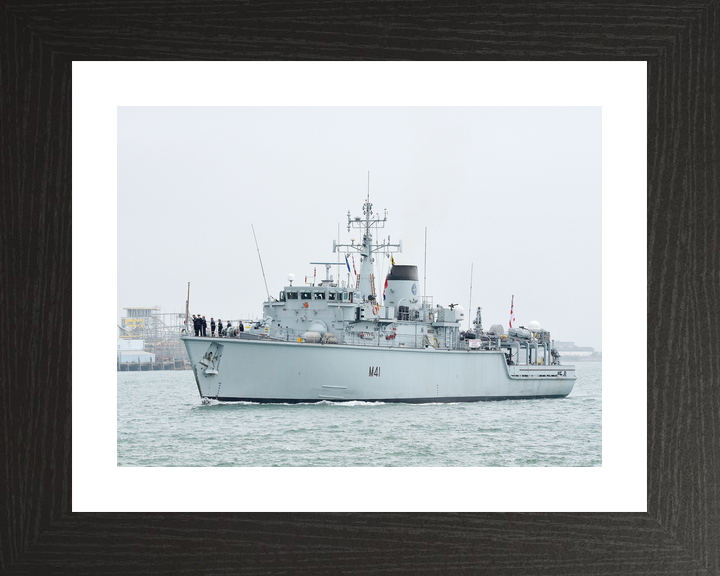 HMS Quorn M41 Hunt Class Minehunter July 2015 Photo Print - Posters, Prints, & Visual Artwork - by Hampshire Prints (image 2 of 9)