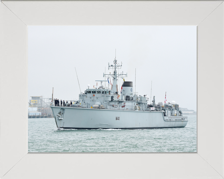 HMS Quorn M41 Hunt Class Minehunter July 2015 Photo Print - Posters, Prints, & Visual Artwork - by Hampshire Prints (image 5 of 9)