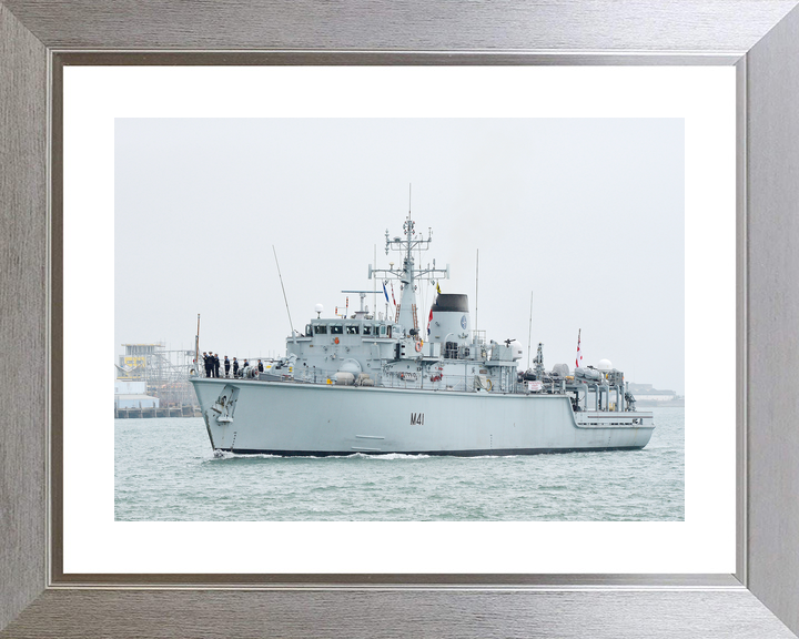 HMS Quorn M41 Hunt Class Minehunter July 2015 Photo Print - Posters, Prints, & Visual Artwork - by Hampshire Prints (image 6 of 9)