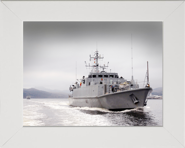 HMS Ramsey M110 Sandown Class Minehunter November 2006 Photo Print - Posters, Prints, & Visual Artwork - by Hampshire Prints (image 5 of 9)
