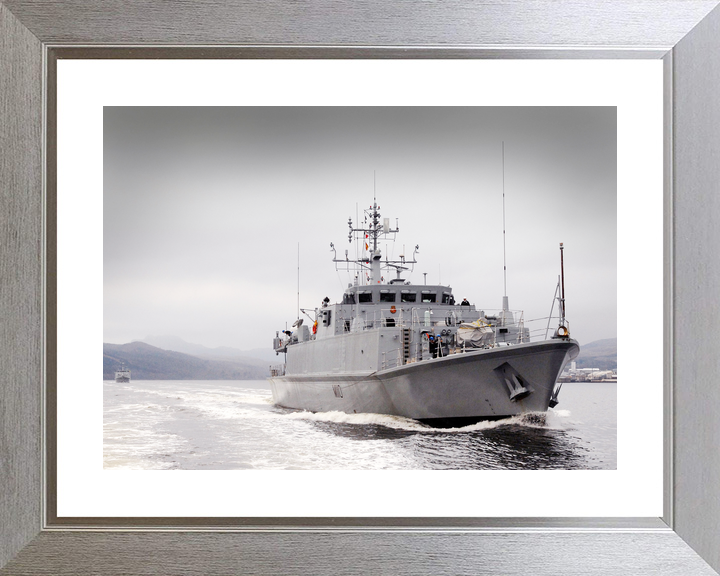 HMS Ramsey M110 Sandown Class Minehunter November 2006 Photo Print - Posters, Prints, & Visual Artwork - by Hampshire Prints (image 6 of 9)