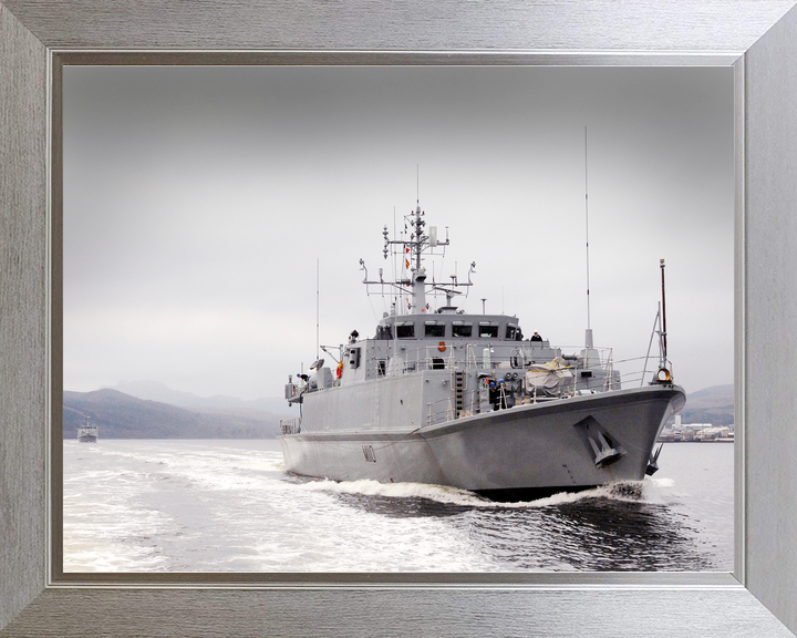 HMS Ramsey M110 Sandown Class Minehunter November 2006 Photo Print - Posters, Prints, & Visual Artwork - by Hampshire Prints (image 7 of 9)