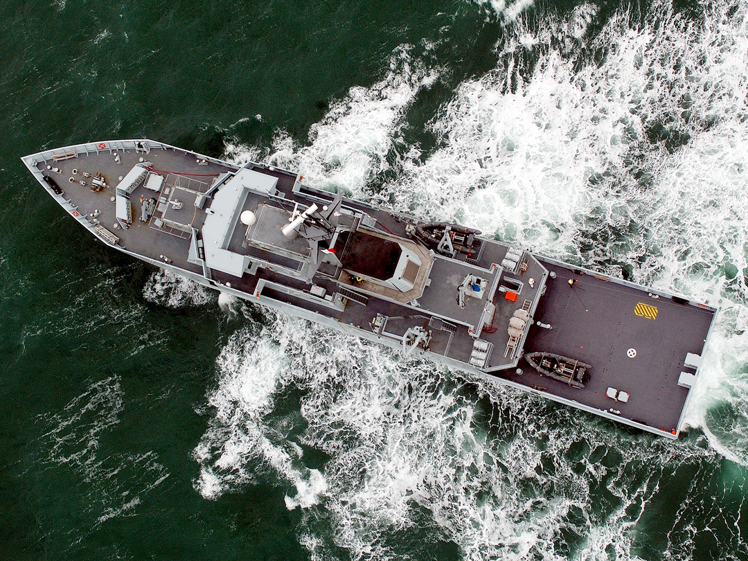 HMS Severn P282 River Class Patrol Vessel October 2004 Photo Print - Posters, Prints, & Visual Artwork - by Hampshire Prints (image 1 of 9)