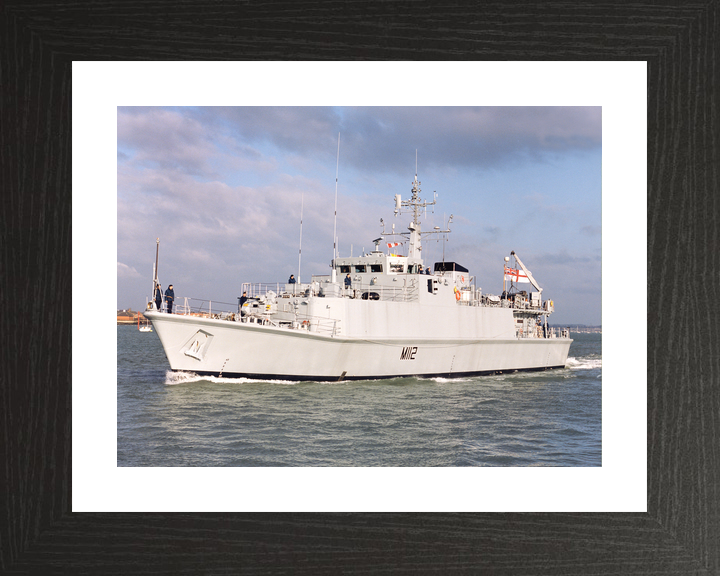 HMS Shoreham M112 Sandown Class Minehunter Port Side View Photo Print - Posters, Prints, & Visual Artwork - by Hampshire Prints (image 2 of 9)