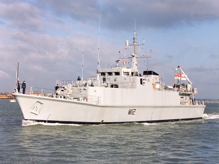 HMS Shoreham M112 Sandown Class Minehunter Port Side View Photo Print - Posters, Prints, & Visual Artwork - by Hampshire Prints (image 1 of 9)