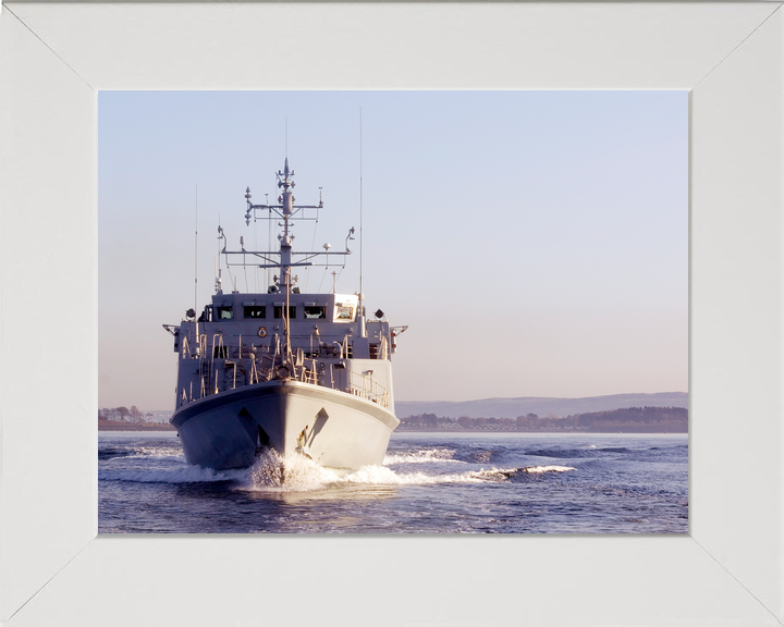 HMS Shoreham M112 Sandown Class Minehunter February 2008 Photo Print - Posters, Prints, & Visual Artwork - by Hampshire Prints (image 5 of 9)