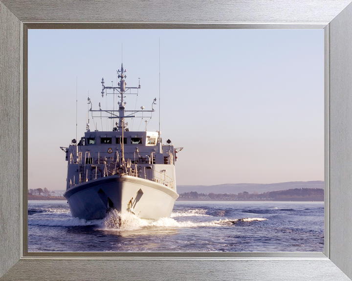 HMS Shoreham M112 Sandown Class Minehunter February 2008 Photo Print - Posters, Prints, & Visual Artwork - by Hampshire Prints (image 7 of 9)