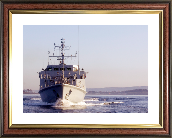 HMS Shoreham M112 Sandown Class Minehunter February 2008 Photo Print - Posters, Prints, & Visual Artwork - by Hampshire Prints (image 8 of 9)