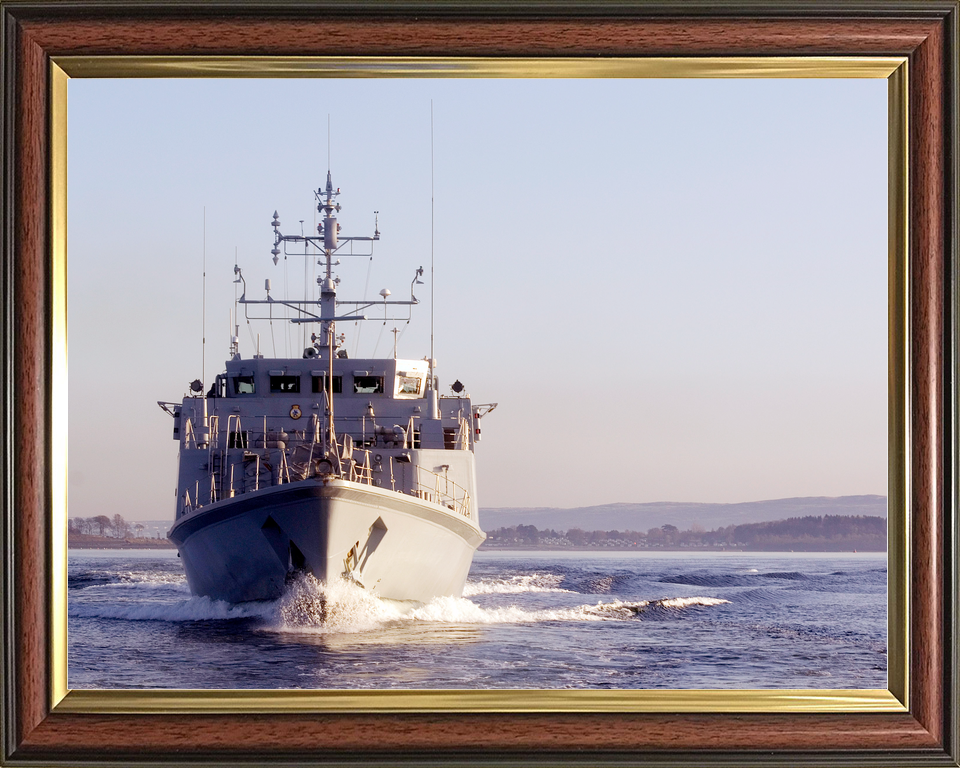 HMS Shoreham M112 Sandown Class Minehunter February 2008 Photo Print - Posters, Prints, & Visual Artwork - by Hampshire Prints (image 9 of 9)
