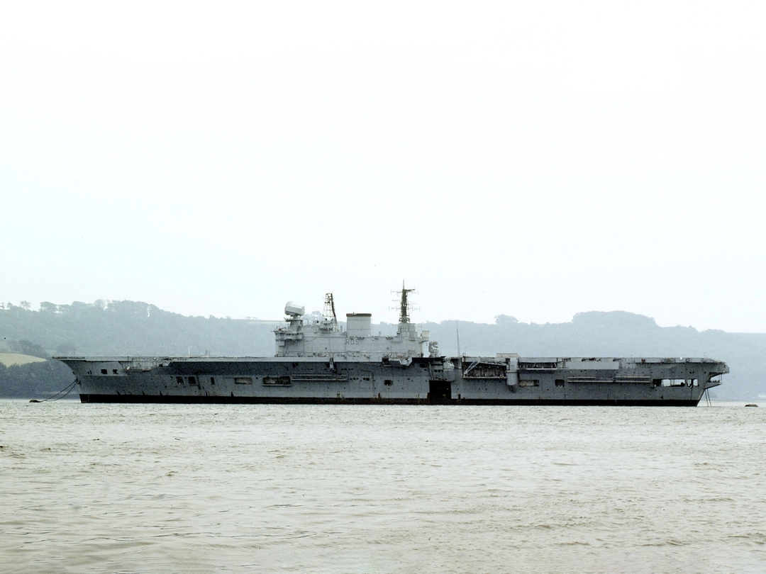 HMS Eagle (R05) Royal Navy Audacious Class Aircraft Carrier Port Beam Photo Print Wall Art Decor Posters, Prints, & Visual Artwork Hampshire Prints 6 x 4 No Frame No