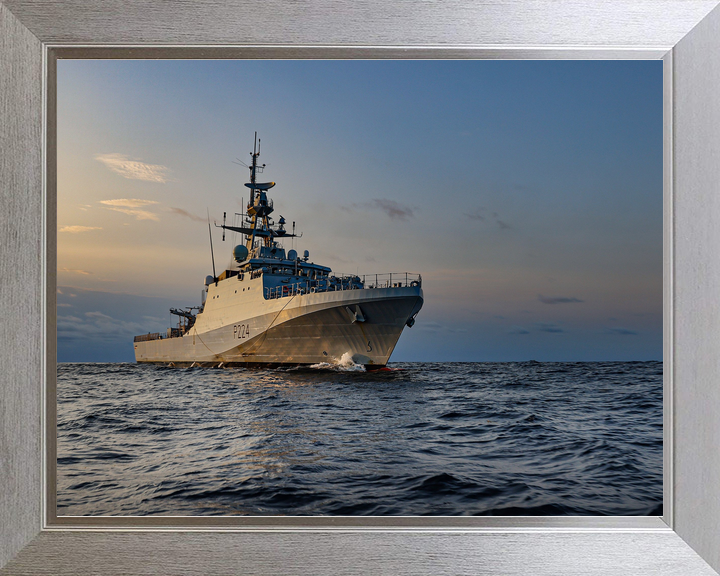 HMS Trent P224 River Class Patrol Vessel October 2021 Photo Print - Posters, Prints, & Visual Artwork - by Hampshire Prints (image 7 of 9)