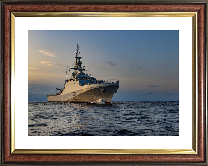 HMS Trent P224 River Class Patrol Vessel October 2021 Photo Print - Posters, Prints, & Visual Artwork - by Hampshire Prints (image 8 of 9)