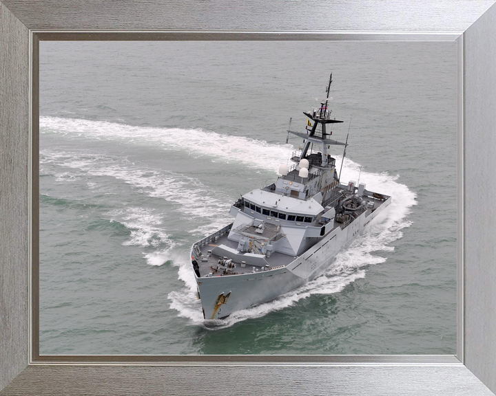 HMS Tyne P281 River Class Patrol Vessel February 2012 Starboard Turn Photo Print - Posters, Prints, & Visual Artwork - by Hampshire Prints (image 7 of 9)