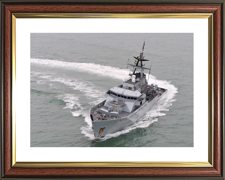 HMS Tyne P281 River Class Patrol Vessel February 2012 Starboard Turn Photo Print - Posters, Prints, & Visual Artwork - by Hampshire Prints (image 8 of 9)