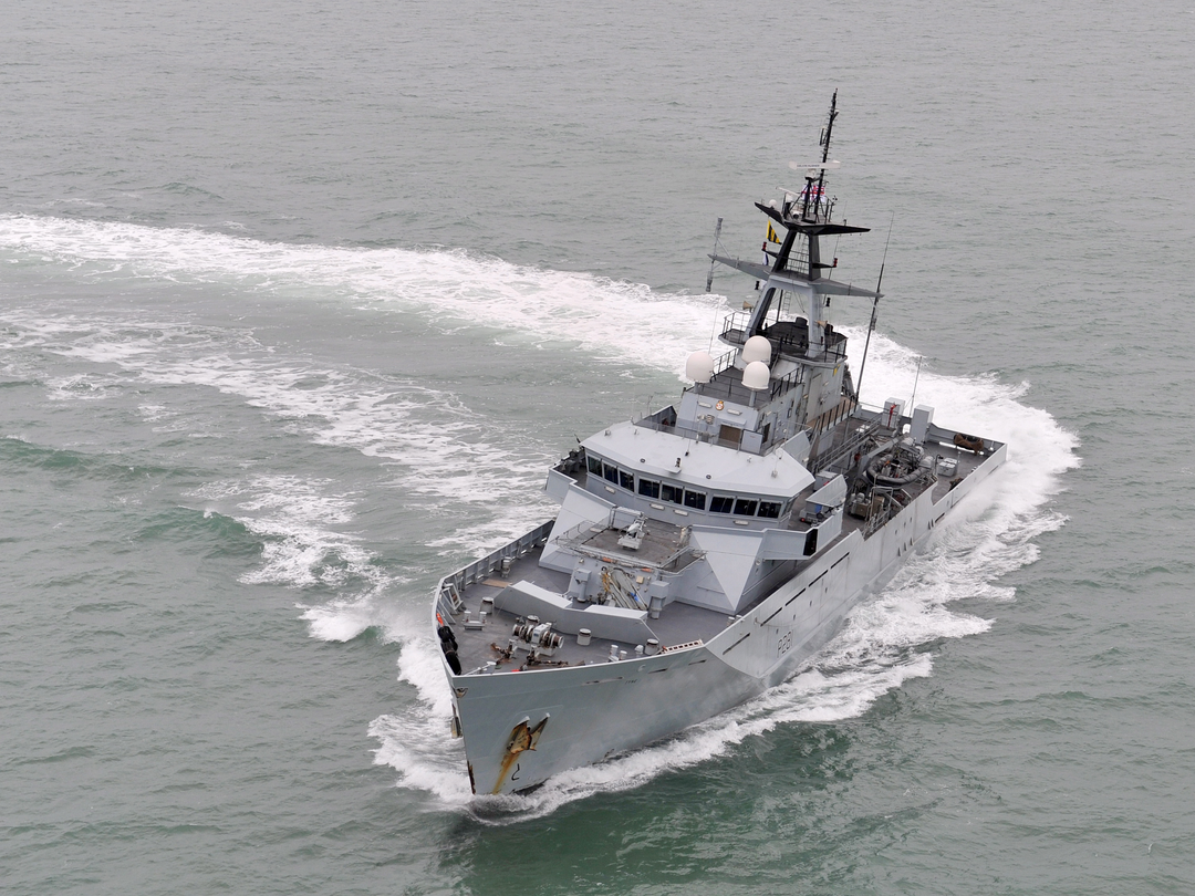 HMS Tyne P281 River Class Patrol Vessel February 2012 Starboard Turn Photo Print - Posters, Prints, & Visual Artwork - by Hampshire Prints (image 1 of 9)