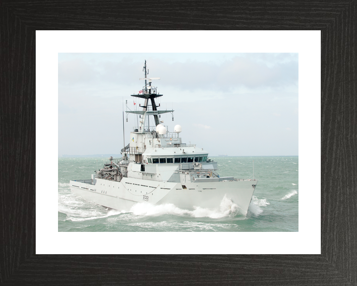 HMS Tyne P281 River Class Patrol Vessel January 2011 Photo Print - Posters, Prints, & Visual Artwork - by Hampshire Prints (image 2 of 9)