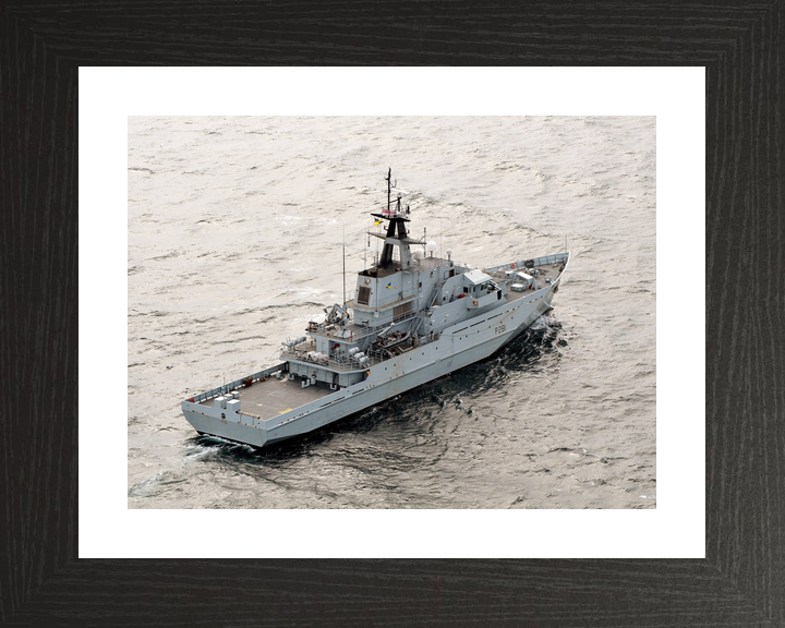 HMS Tyne P281 River Class Patrol Vessel September 2014 Photo Print - Posters, Prints, & Visual Artwork - by Hampshire Prints (image 2 of 9)