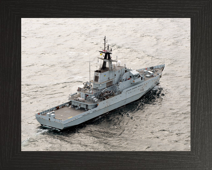 HMS Tyne P281 River Class Patrol Vessel September 2014 Photo Print - Posters, Prints, & Visual Artwork - by Hampshire Prints (image 3 of 9)