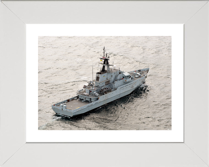 HMS Tyne P281 River Class Patrol Vessel September 2014 Photo Print - Posters, Prints, & Visual Artwork - by Hampshire Prints (image 4 of 9)