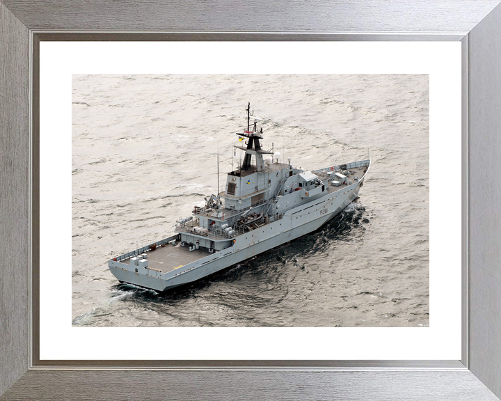 HMS Tyne P281 River Class Patrol Vessel September 2014 Photo Print - Posters, Prints, & Visual Artwork - by Hampshire Prints (image 6 of 9)