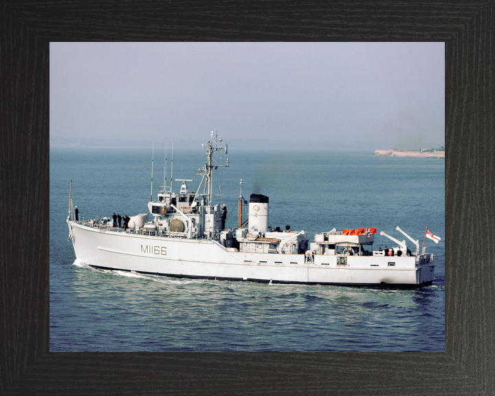 HMS Nurton M1166 Ton Class Minesweeper March 1987 Photo Print - Posters, Prints, & Visual Artwork - by Hampshire Prints (image 3 of 9)