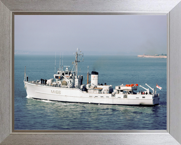 HMS Nurton M1166 Ton Class Minesweeper March 1987 Photo Print - Posters, Prints, & Visual Artwork - by Hampshire Prints (image 7 of 9)