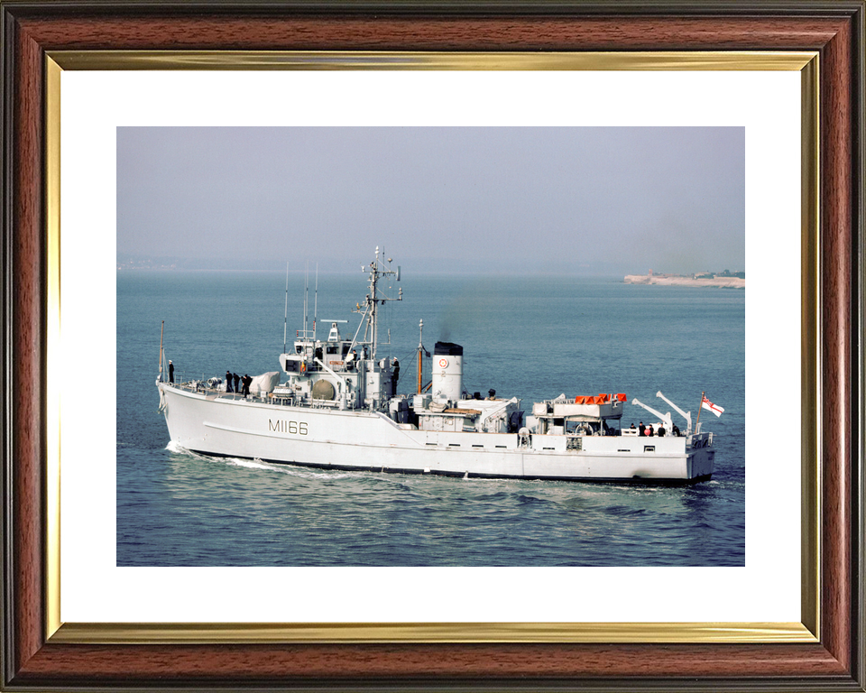 HMS Nurton M1166 Ton Class Minesweeper March 1987 Photo Print - Posters, Prints, & Visual Artwork - by Hampshire Prints (image 8 of 9)