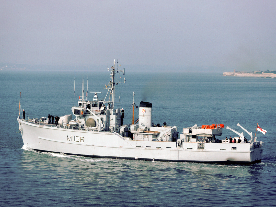 HMS Nurton M1166 Ton Class Minesweeper March 1987 Photo Print - Posters, Prints, & Visual Artwork - by Hampshire Prints (image 1 of 9)
