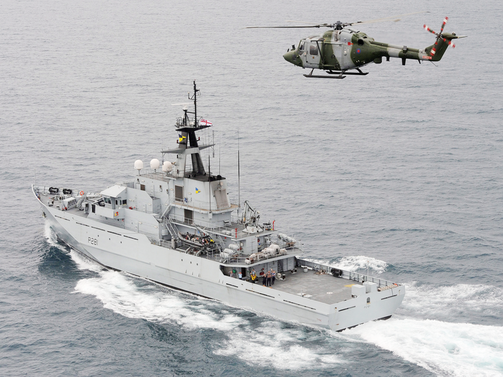 HMS Tyne P281 River Class Patrol Vessel June 2013 At Sea Port Side View Photo Print - Posters, Prints, & Visual Artwork - by Hampshire Prints (image 1 of 9)