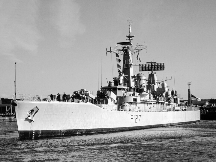 HMS Penelope F127 Leander Class Frigate February 1987 Photo Print - Posters, Prints, & Visual Artwork - by Hampshire Prints (image 1 of 9)