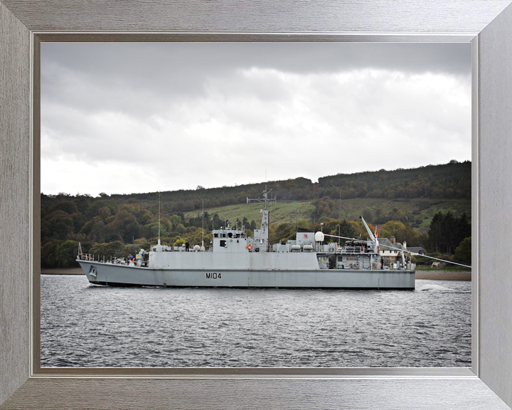 HMS Walney M104 Sandown Class Minehunter October 2010 Photo Print - Posters, Prints, & Visual Artwork - by Hampshire Prints (image 7 of 9)