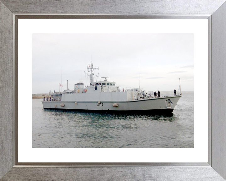 HMS Walney M104 Sandown Class Minehunter October 2003 Photo Print - Posters, Prints, & Visual Artwork - by Hampshire Prints (image 6 of 9)