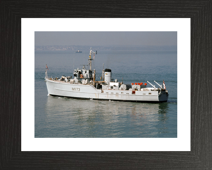 HMS Pollington M1173 Ton Class Minesweeper June 1986 Photo Print - Posters, Prints, & Visual Artwork - by Hampshire Prints (image 2 of 9)