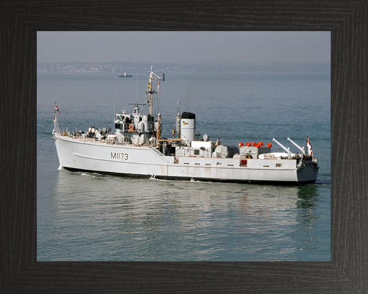 HMS Pollington M1173 Ton Class Minesweeper June 1986 Photo Print - Posters, Prints, & Visual Artwork - by Hampshire Prints (image 3 of 9)