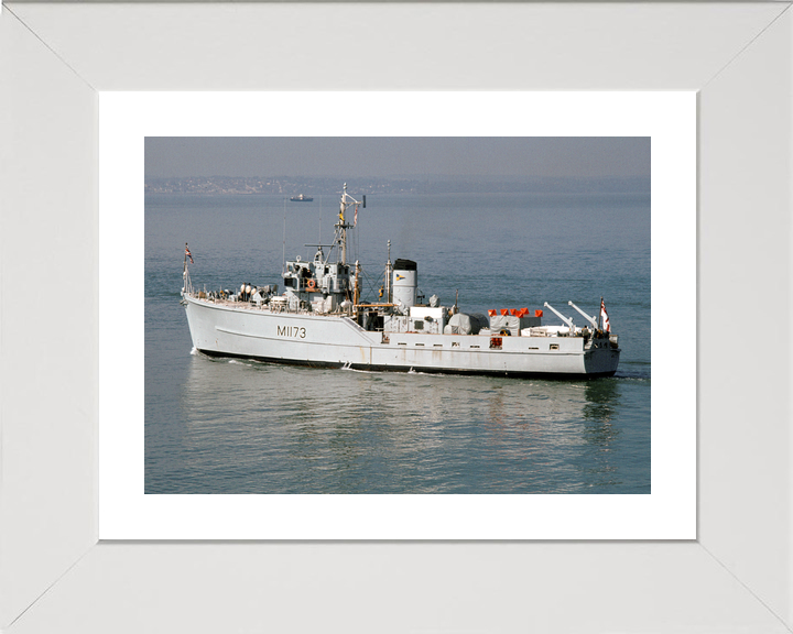 HMS Pollington M1173 Ton Class Minesweeper June 1986 Photo Print - Posters, Prints, & Visual Artwork - by Hampshire Prints (image 4 of 9)