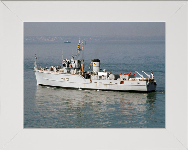 HMS Pollington M1173 Ton Class Minesweeper June 1986 Photo Print - Posters, Prints, & Visual Artwork - by Hampshire Prints (image 5 of 9)