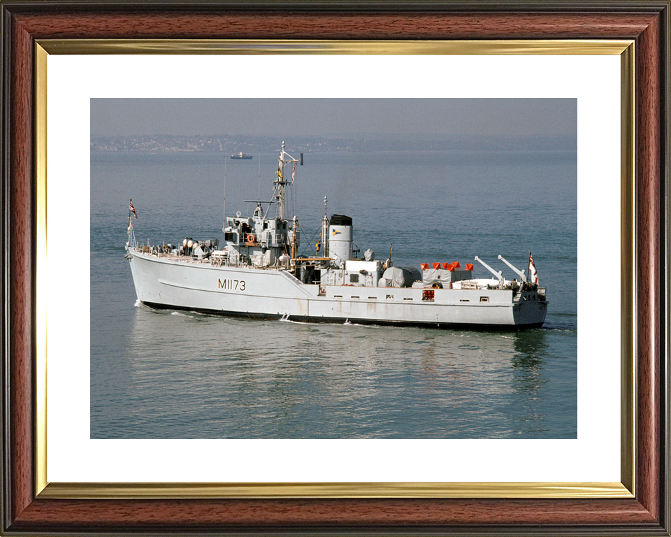 HMS Pollington M1173 Ton Class Minesweeper June 1986 Photo Print - Posters, Prints, & Visual Artwork - by Hampshire Prints (image 8 of 9)