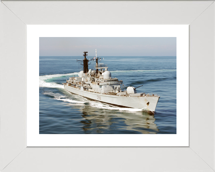HMS York D98 Type 42 Destroyer October 2005 Turning to Port