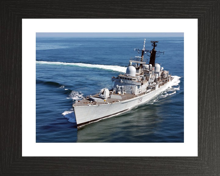 HMS York D98 Type 42 Destroyer October 2005 Turning to Starboard