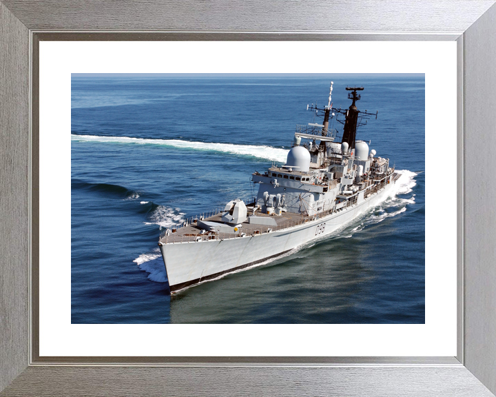 HMS York D98 Type 42 Destroyer October 2005 Turning to Starboard