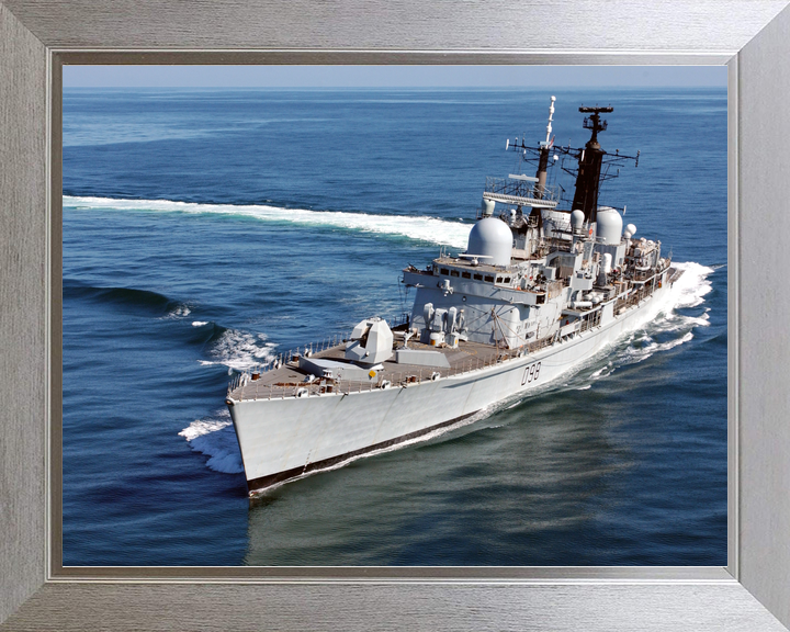 HMS York D98 Type 42 Destroyer October 2005 Turning to Starboard