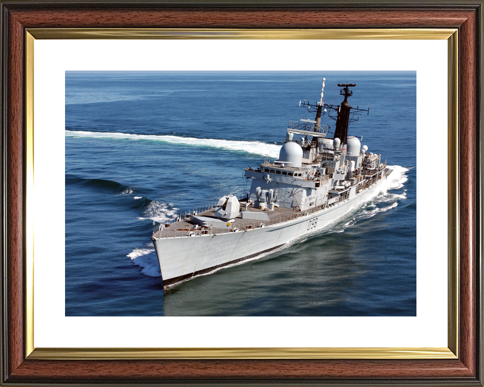 HMS York D98 Type 42 Destroyer October 2005 Turning to Starboard