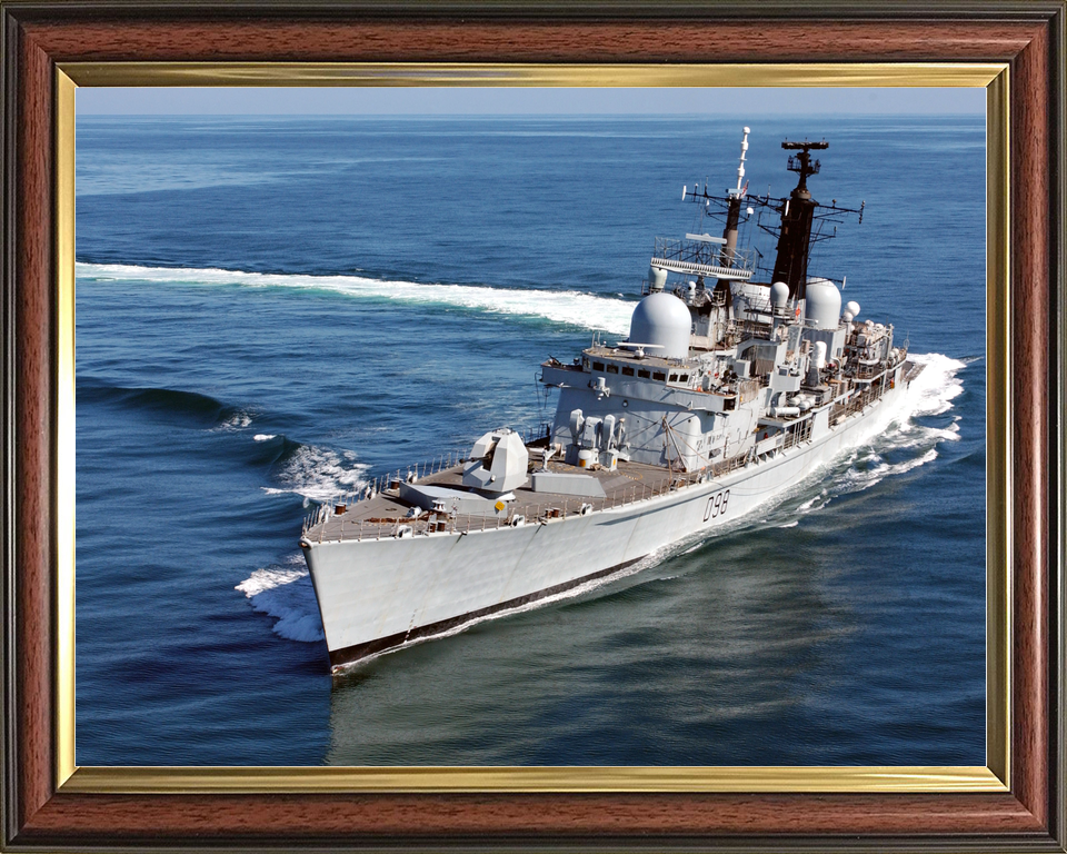 HMS York D98 Type 42 Destroyer October 2005 Turning to Starboard