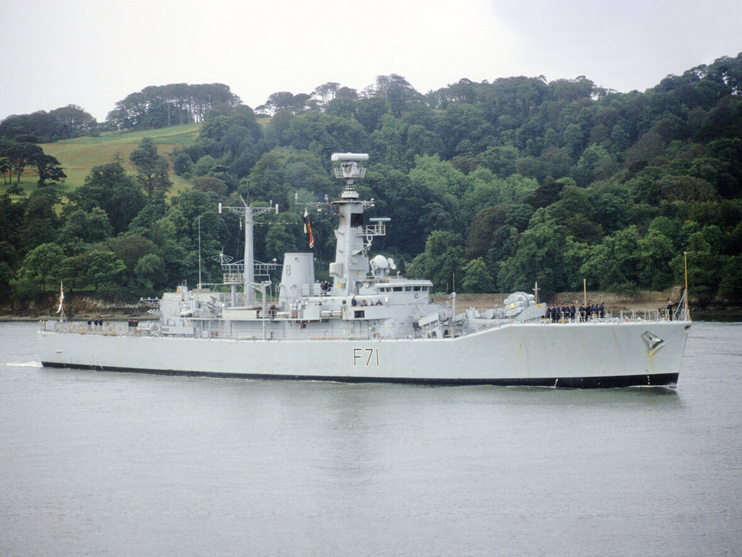 HMS Scylla F71 Leander Class Frigate August 1985 Photo Print - Posters, Prints, & Visual Artwork - by Hampshire Prints (image 1 of 9)